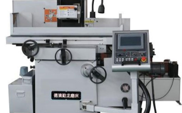 平面磨床的砂輪如何保持冷卻？